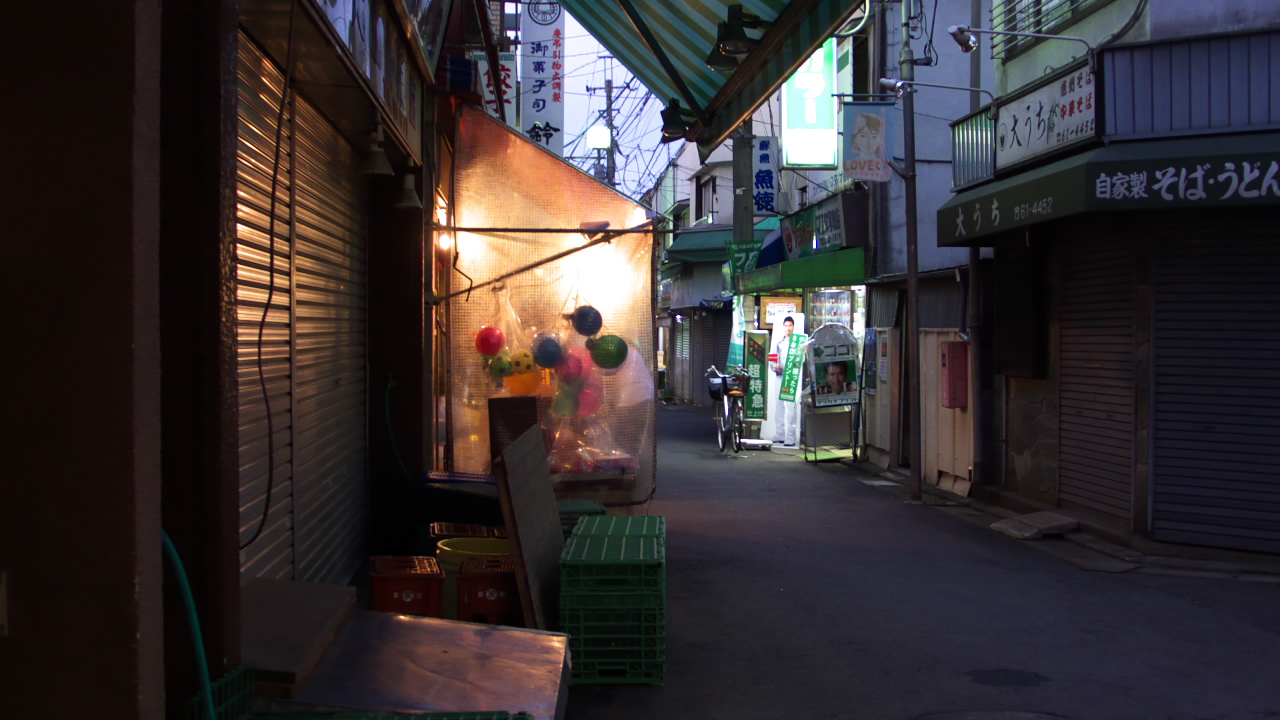 ■Panasonic LUMIX DMC-LX2　（ISO100 F2.8 1/6s -1EV 絞り優先AE RAW）